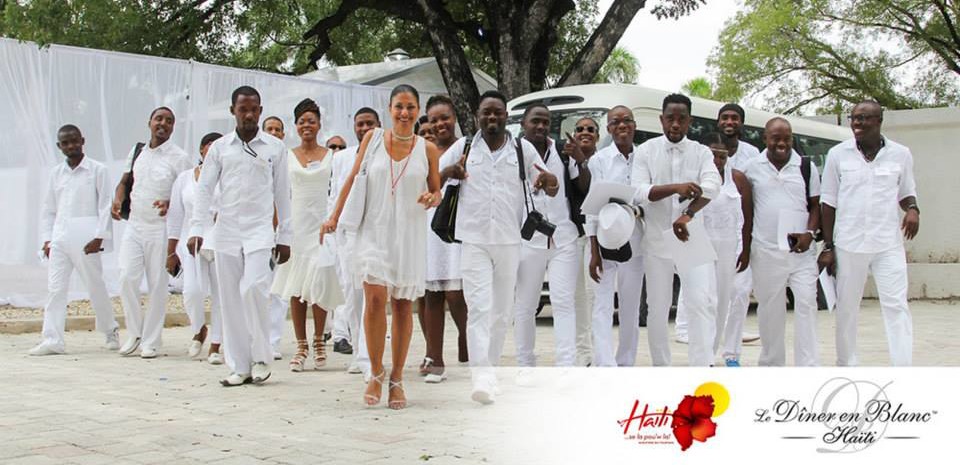 Picture courtesy of Diner en Blanc, Haiti. 