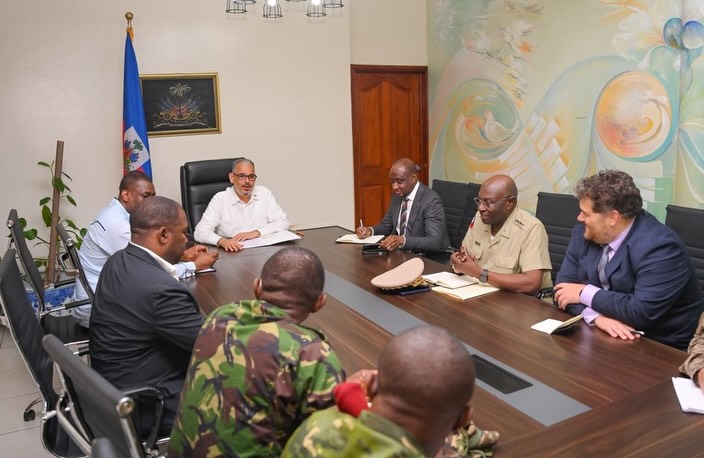 Haitian Government Escalates Crackdown on Gangs with Zero-Tolerance Policy and Weekly Security Coordination – L’union Suite Haitian Government Escalates Crackdown on Gangs with Zero-Tolerance Policy and Weekly Security Coordination – L’union Suite