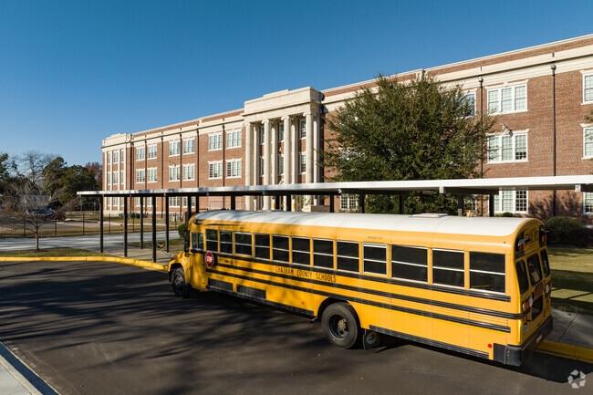 New Federal Data Shows U.S. School Closures Have Increased 35% Over the Past Four Years – L’union Suite New Federal Data Shows U.S. School Closures Have Increased 35% Over the Past Four Years – L’union Suite